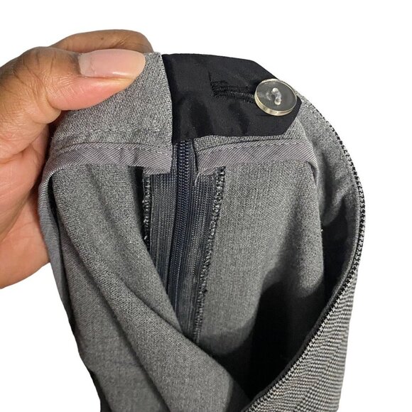 Tristan Women's Patterned Ankle Pants - Picture 6 of 10